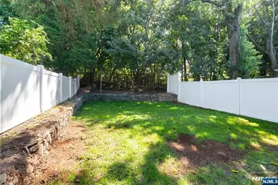 704 Chestnut Street A #A, Secaucus, NJ 07094 - Photo 36
