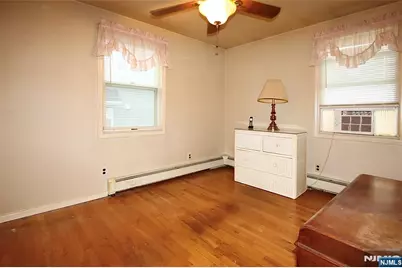 25-01 Romaine, Fair Lawn, NJ 07410 - Photo 8