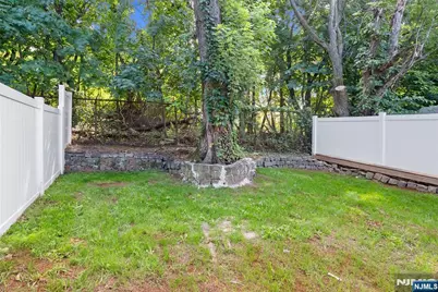 704 Chestnut Street B #B, Secaucus, NJ 07094 - Photo 40