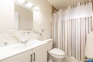 1-38 Virginia Dr B, Fair Lawn, NJ 07410 - Photo 14