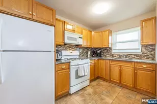 1-38 Virginia Dr B, Fair Lawn, NJ 07410 - Photo 6