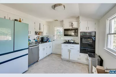 8-83 Henderson Boulevard, Fair Lawn, NJ 07410 - Photo 34