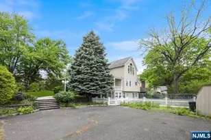 816 Pascack Rd, Paramus, NJ 07652 - Photo 22