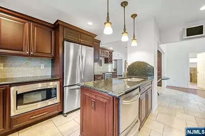 816 Pascack Road, Paramus, NJ 07652 - Photo 8