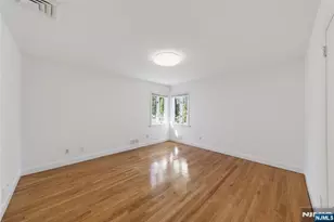495 Bluff Rd, Fort Lee, NJ 07024 - Photo 12