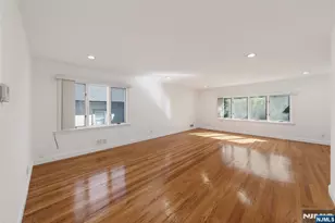 495 Bluff Rd, Fort Lee, NJ 07024 - Photo 10
