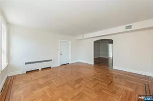 9-15 Vernon Ave 3, Newark, NJ 07108 - Photo 6