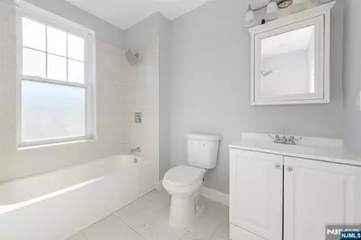 9-15 Vernon Avenue 2 #2, Newark, NJ 07108 - Photo 14