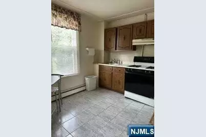 63 Manchester Avenue C #C, North Haledon, NJ 07508 - Photo 2