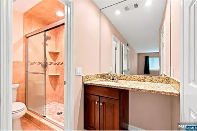 50 Lindsley Road 21 #21, Cedar Grove, NJ 07009 - Photo 20