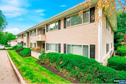 50 Lindsley Road 21 #21, Cedar Grove, NJ 07009 - Photo 2