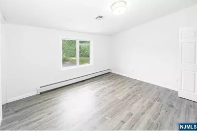 22 Hillside Terrace 2 #2, East Rutherford, NJ 07073 - Photo 10