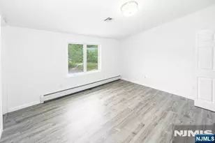 22 Hillside Terrace 2, East Rutherford, NJ 07073 - Photo 10