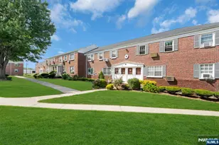 16 Roselle Ave B, Roselle Park, NJ 07204 - Photo 1