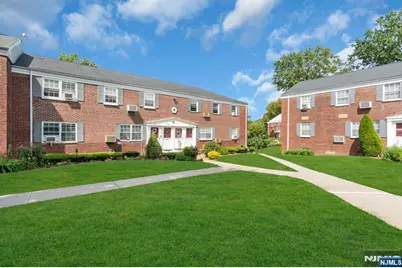 16 Roselle Avenue B #B, Roselle Park, NJ 07204 - Photo 2