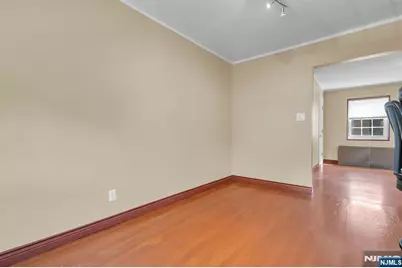 16 Roselle Avenue B #B, Roselle Park, NJ 07204 - Photo 8