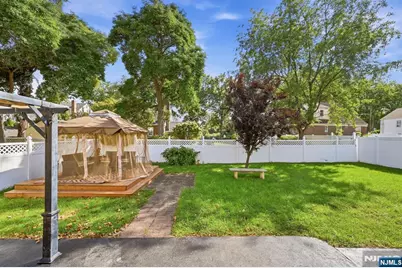136 Van Buskirk, Teaneck Township, NJ 07666 - Photo 44
