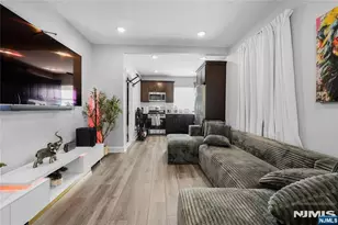 130 Garfield, Lodi, NJ 07644 - Photo 16