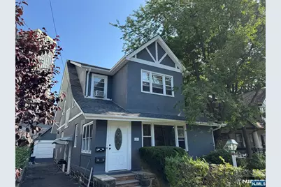 41 Knox Avenue 1st Floor #1st Floor, Cliffside Park, NJ 07010 - Photo 1