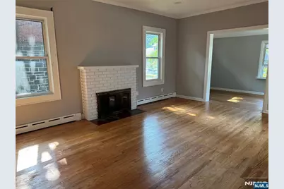 41 Knox Avenue 1st Floor #1st Floor, Cliffside Park, NJ 07010 - Photo 4
