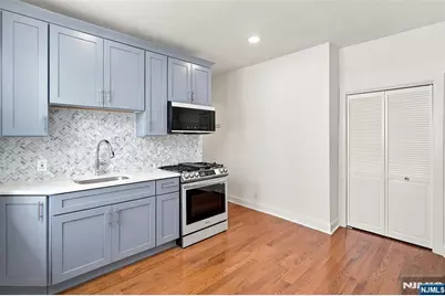 507 Beardsley Avenue, Bloomfield, NJ 07003 - Photo 2