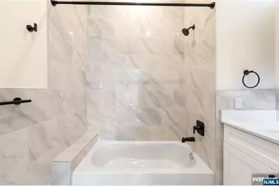 51 Queen Anne Road 305 #305, Bogota, NJ 07603 - Photo 8