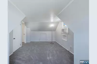 270 Coolidge Avenue, Hasbrouck Heights, NJ 07604 - Photo 20