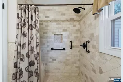 270 Coolidge Avenue, Hasbrouck Heights, NJ 07604 - Photo 24