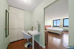 200 Winston Dr 2403, Cliffside Park, NJ 07010 - Photo 20