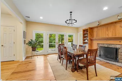 580 Brookside Avenue, Allendale, NJ 07401 - Photo 18