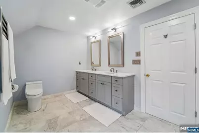 580 Brookside Avenue, Allendale, NJ 07401 - Photo 32