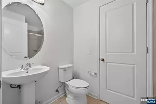 197 Roosevelt Dr, Wood Ridge, NJ 07075 - Photo 8