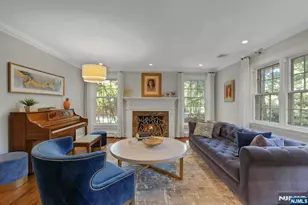 42 Warren Ln, Alpine, NJ 07620 - Photo 2