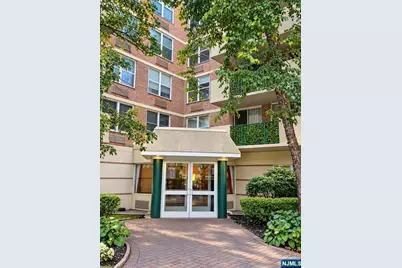 200 Grand Cove Way 3H #3H, Edgewater, NJ 07020 - Photo 1