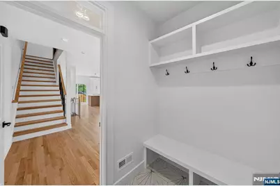 85-87 Echo Place, Elmwood Park, NJ 07407 - Photo 4