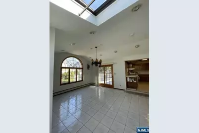 263 Phelps Avenue, Bergenfield, NJ 07621 - Photo 2