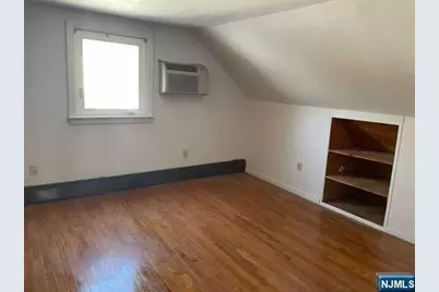 263 Phelps Avenue, Bergenfield, NJ 07621 - Photo 8