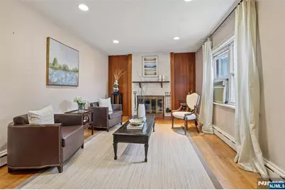 513 Chestnut Place, Teaneck Township, NJ 07666 - Photo 12