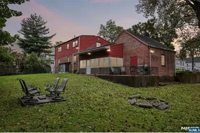 513 Chestnut Place, Teaneck Township, NJ 07666 - Photo 32