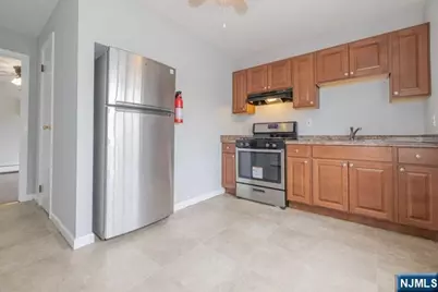 174 Washington Avenue 3 #3, Nutley, NJ 07110 - Photo 4