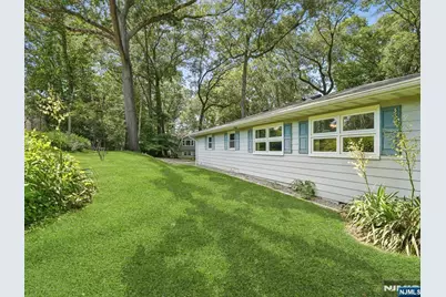 45 Sunset Road, Bloomingdale, NJ 07403 - Photo 30