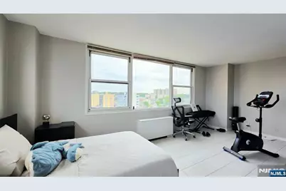 201 Bridge Plaza 9G #9G, Fort Lee, NJ 07024 - Photo 6