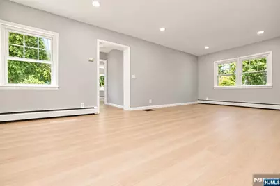 140 Francisco Avenue, Rutherford, NJ 07070 - Photo 8