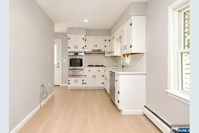 140 Francisco Avenue, Rutherford, NJ 07070 - Photo 4