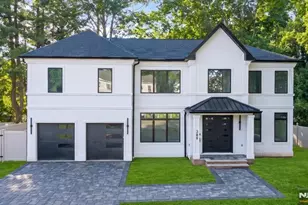 389 Mercer Ave, River Edge, NJ 07661 - Photo 2