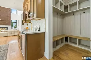 389 Mercer Ave, River Edge, NJ 07661 - Photo 14