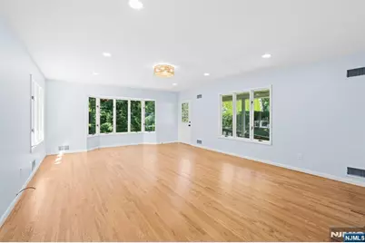601 Iroquois Street, Oradell, NJ 07649 - Photo 12