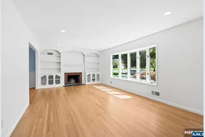 601 Iroquois Street, Oradell, NJ 07649 - Photo 8