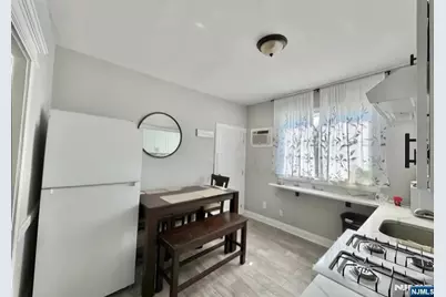 152 Little Street 148 #148, Belleville, NJ 07109 - Photo 4