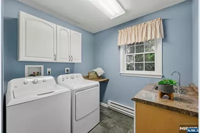 66 Nottingham Road, Ramsey, NJ 07446 - Photo 28